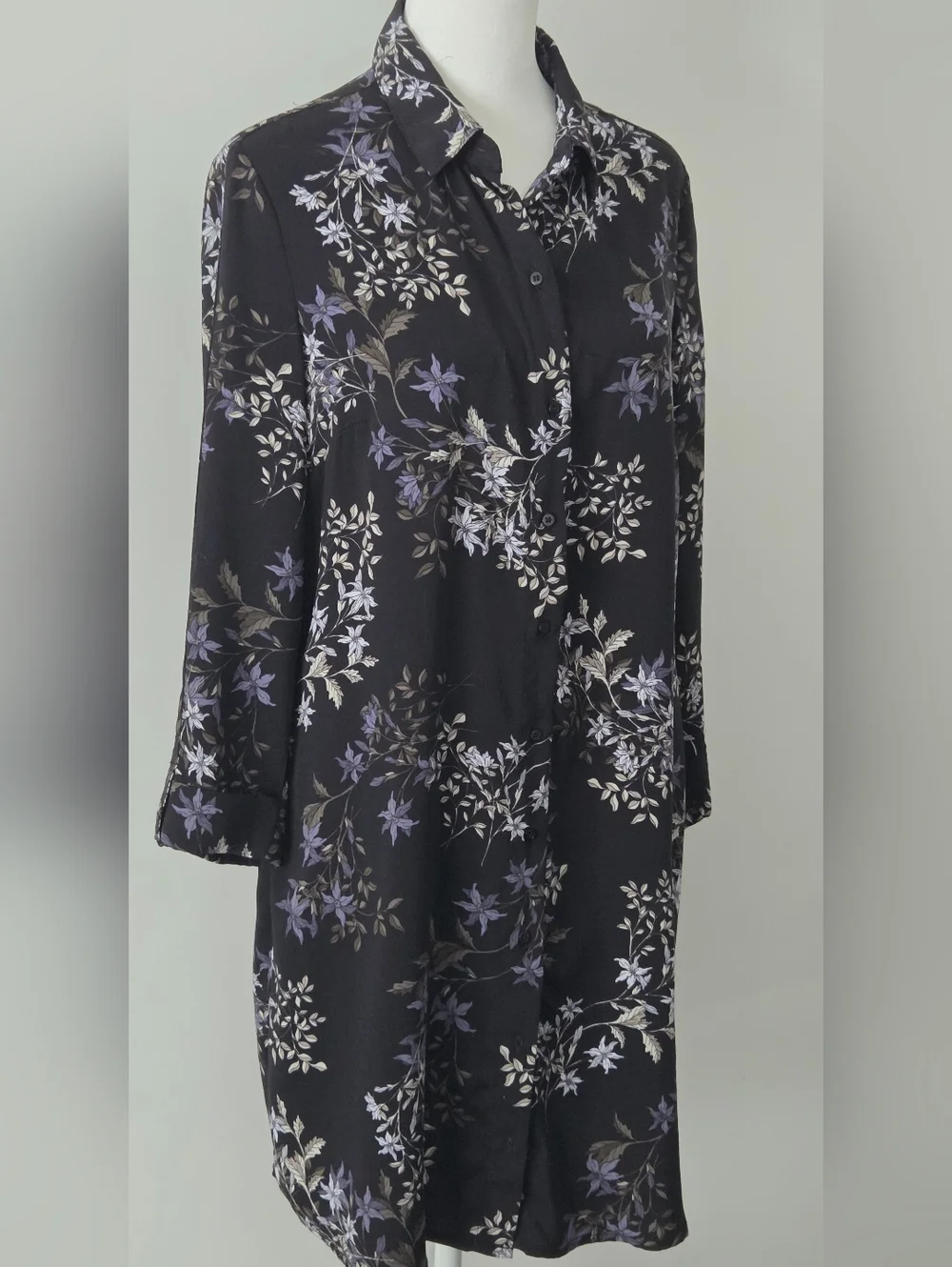 Dynamite Black Floral Button-Down Shirt - Picture 3 of 5